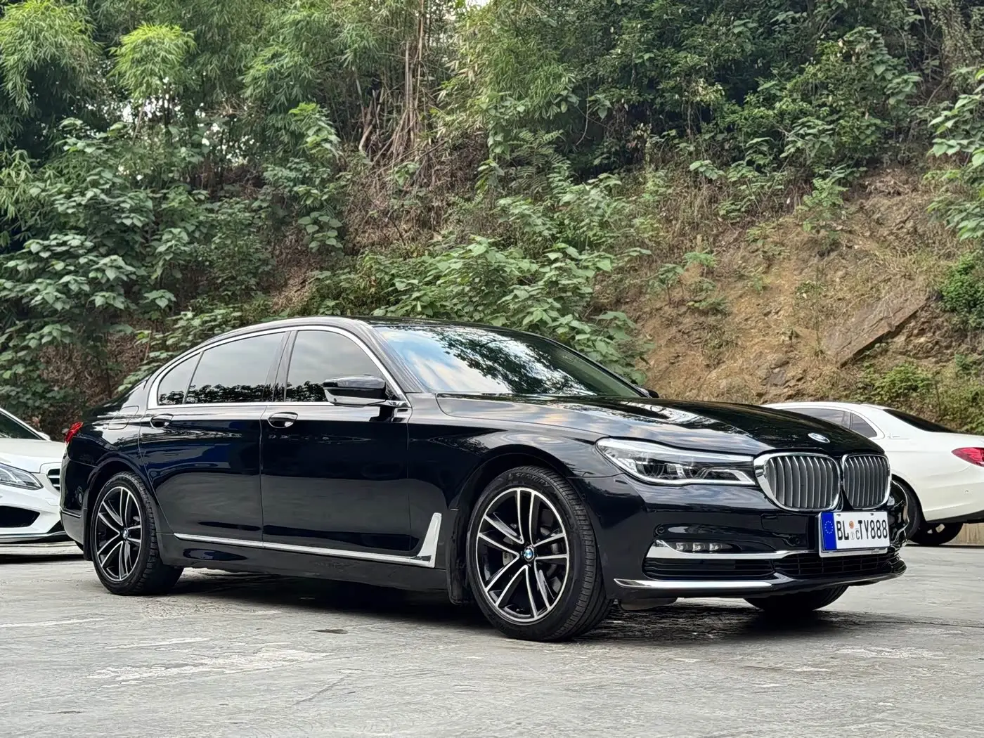 BMW 7 Series 2018 — Photo 5/20