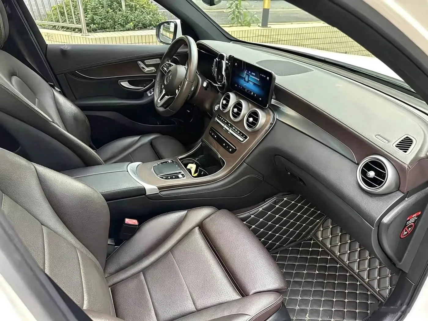 Mercedes-Benz GLC 2019 — Фото 8/11