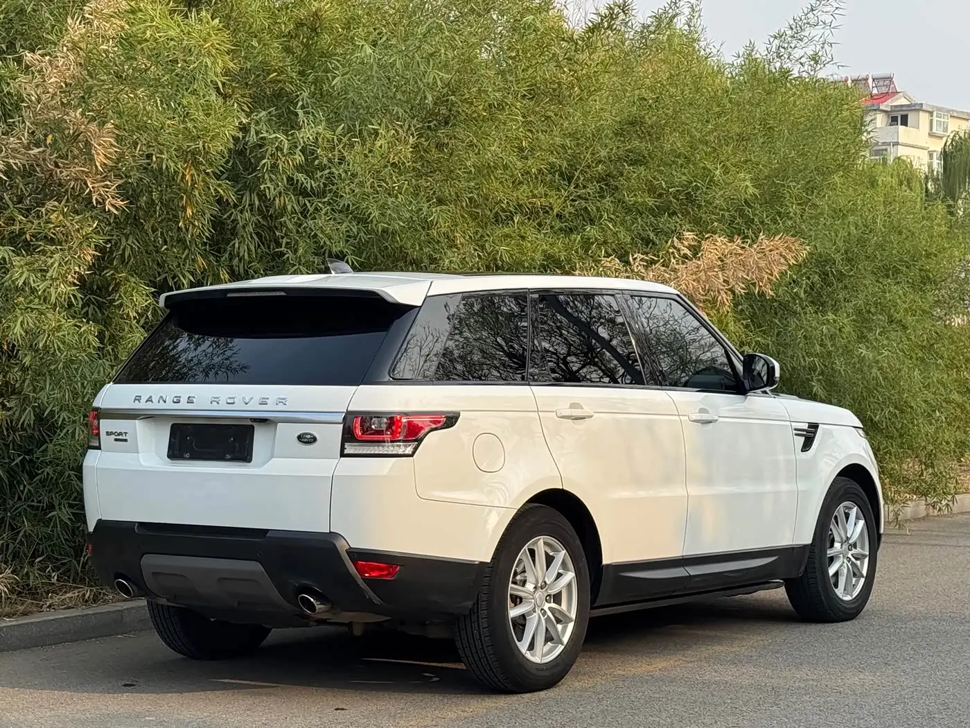 Land Rover Range Rover Sport 2017 — Photo 14/14