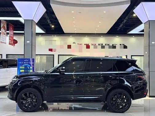Land Rover Range Rover Sport 2021 — Photo 3/11
