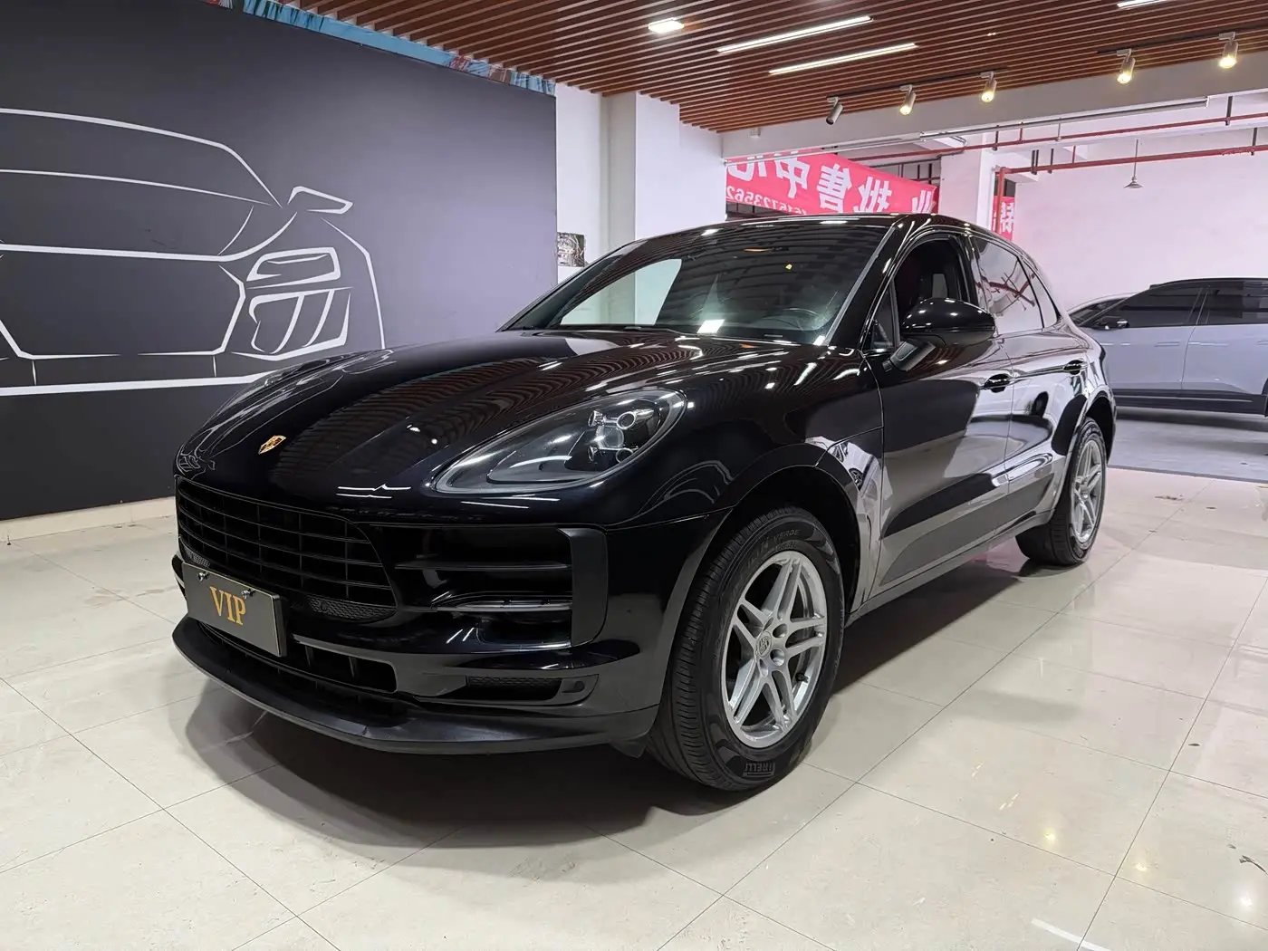 Porsche Macan 2019 — Photo 1/9