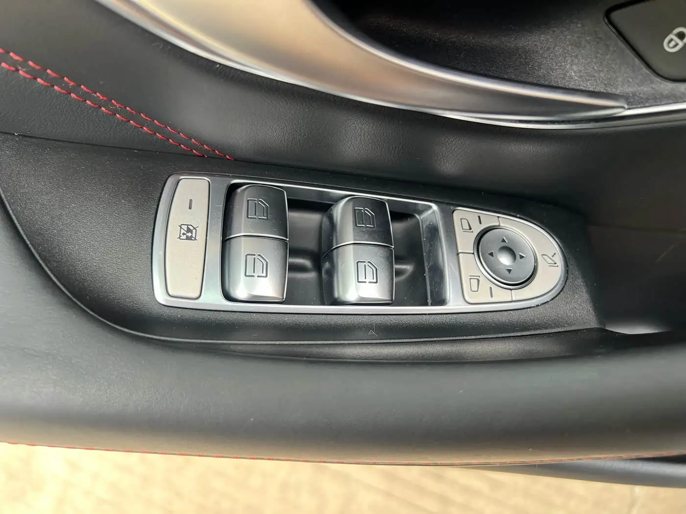 Mercedes-Benz E-Class AMG 2018 — Фото 15/20