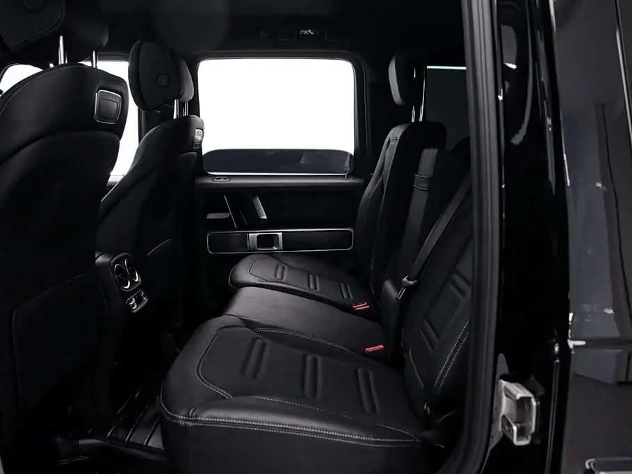 Mercedes-Benz G-Class 2023 — Фото 14/17