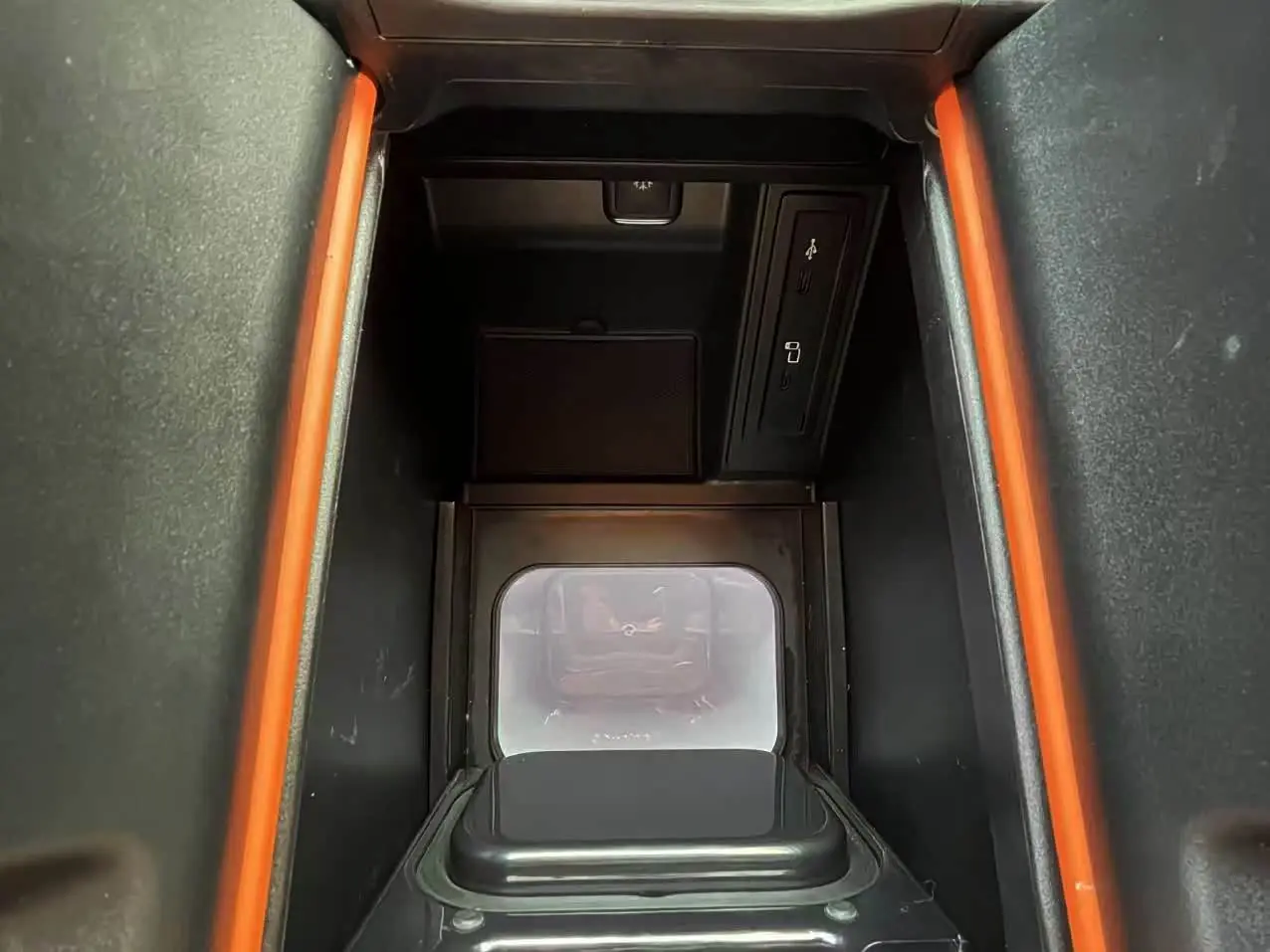 Mercedes-Benz V-Class 2022 — Photo 14/20