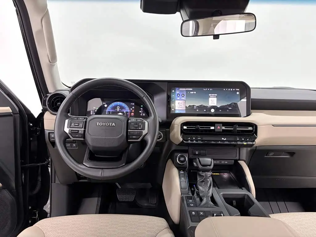 Toyota Prado 2025 — Photo 12/20