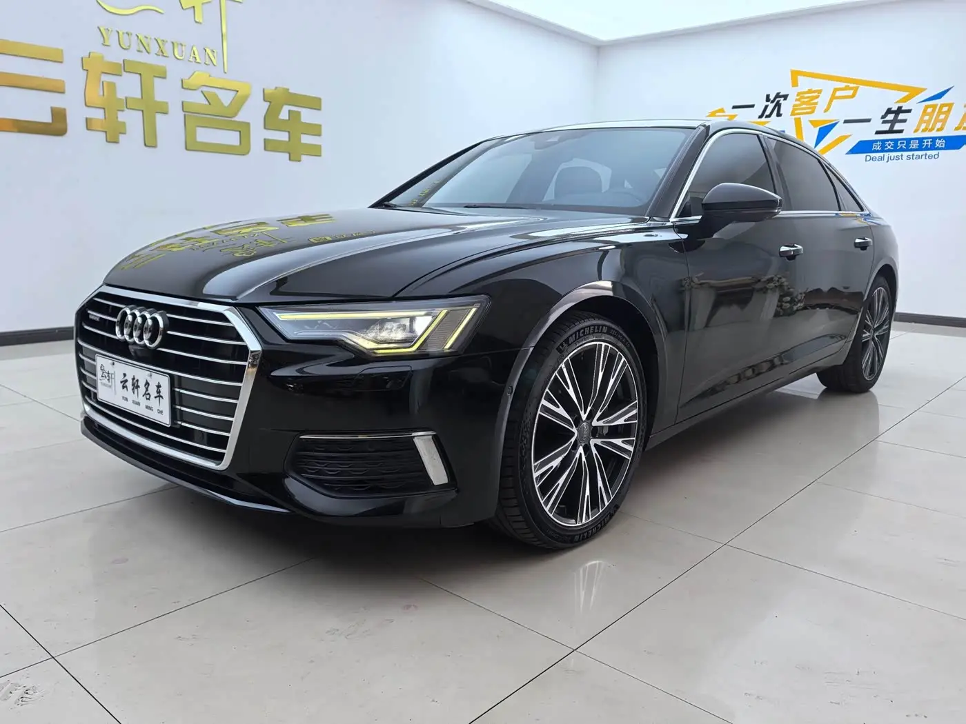 Audi A6L 2020 — Фото 1/19