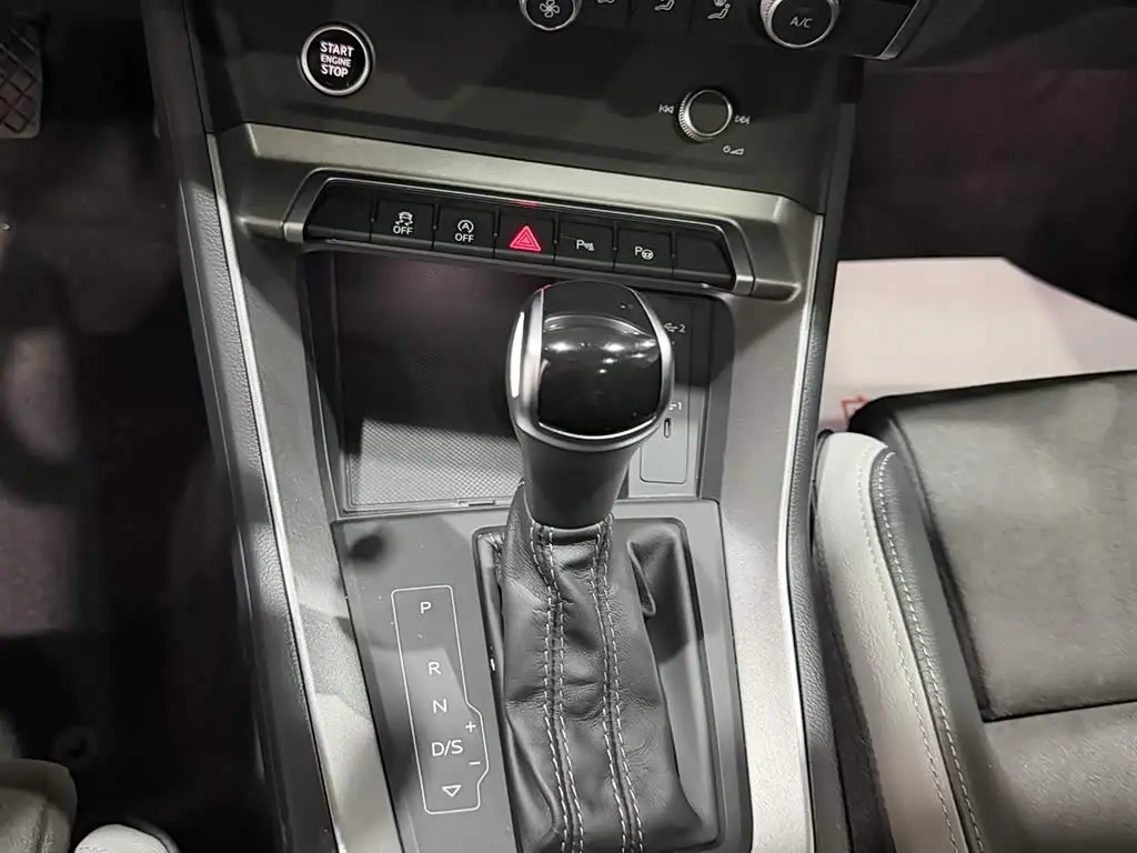 Audi Q3 2023 — Photo 12/14