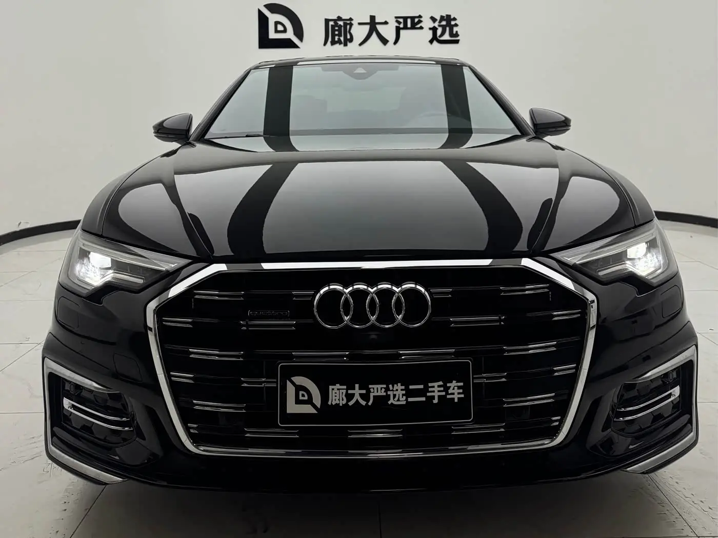 Audi A6L 2023 — Photo 2/11