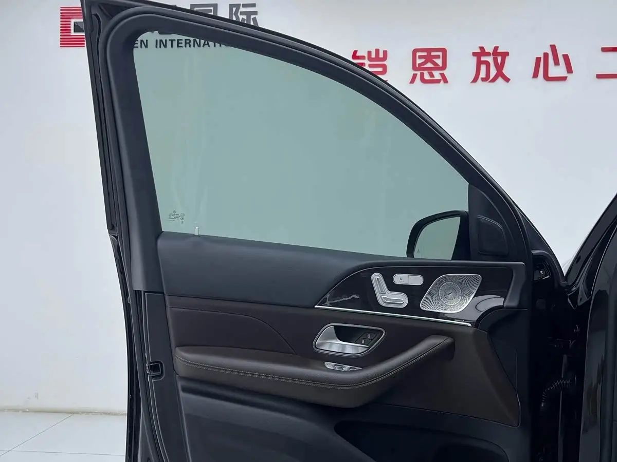 Mercedes-Benz GLE 2022 — Фото 15/20