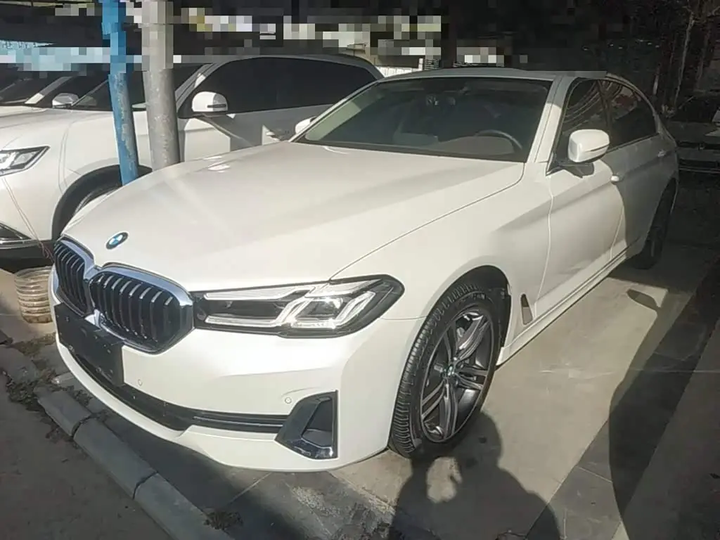 BMW 5 Series 2023 — Photo 1/19