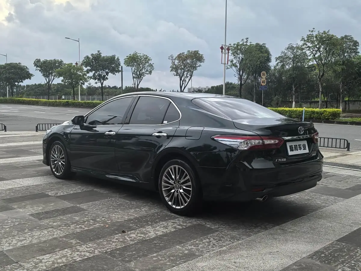 Toyota Camry 2020 — Şəkil 4/14