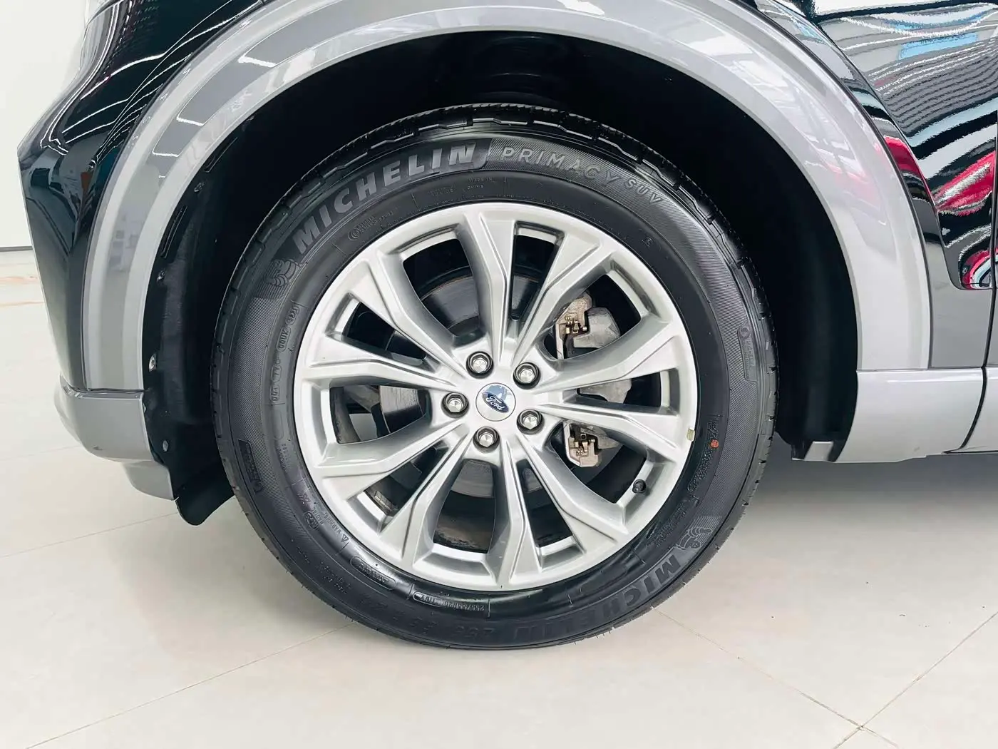 Ford Explorer 2021 — Şəkil 3/19