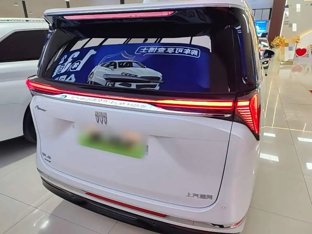 Buick GL8 New Energy 2025 — Photo 5/19