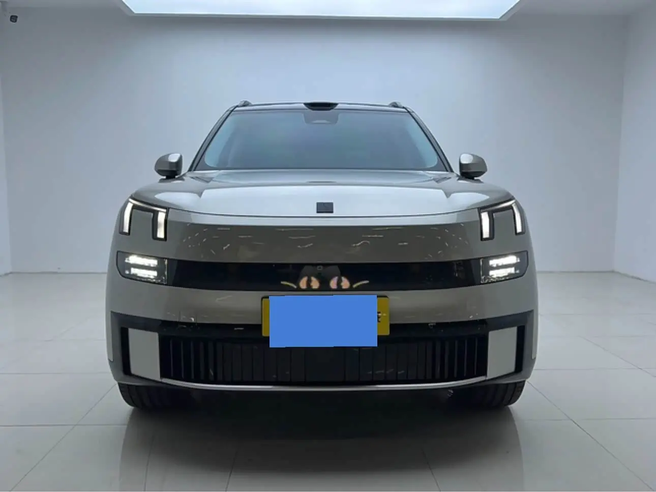Lynk & Co 900 2025 — Photo 2/14