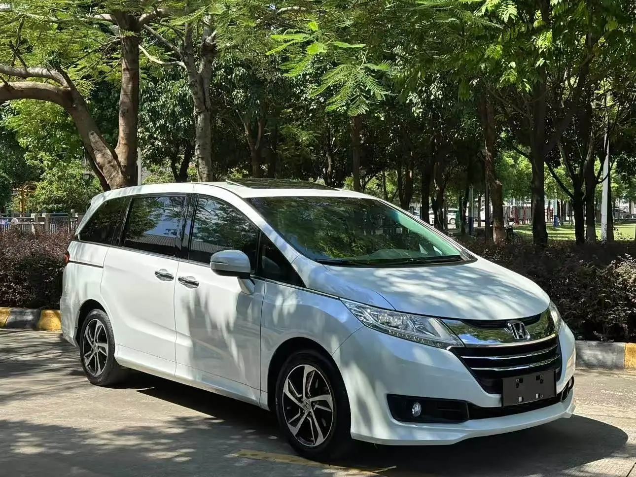 Honda Odyssey 2016 — Photo 3/20