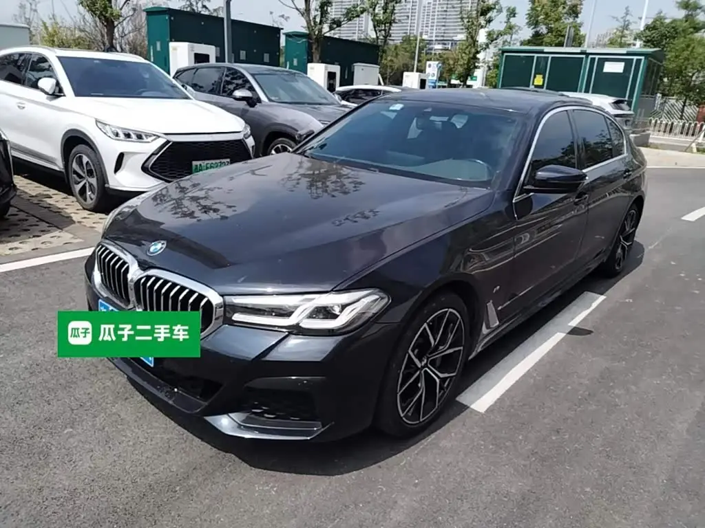 BMW 5 Series 2022 — Photo 1/20
