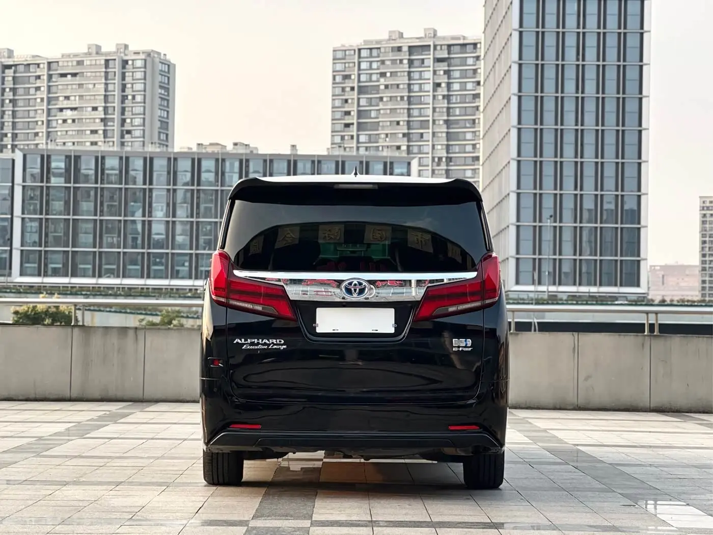 Toyota Alphard 2021 — Photo 5/20
