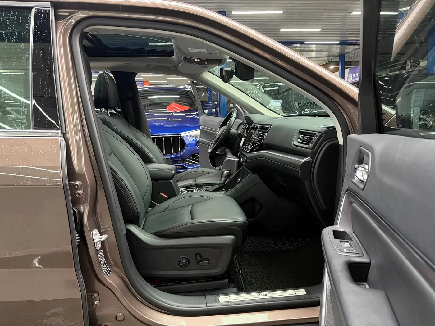 Jeep Commander 2019 — Фото 14/20