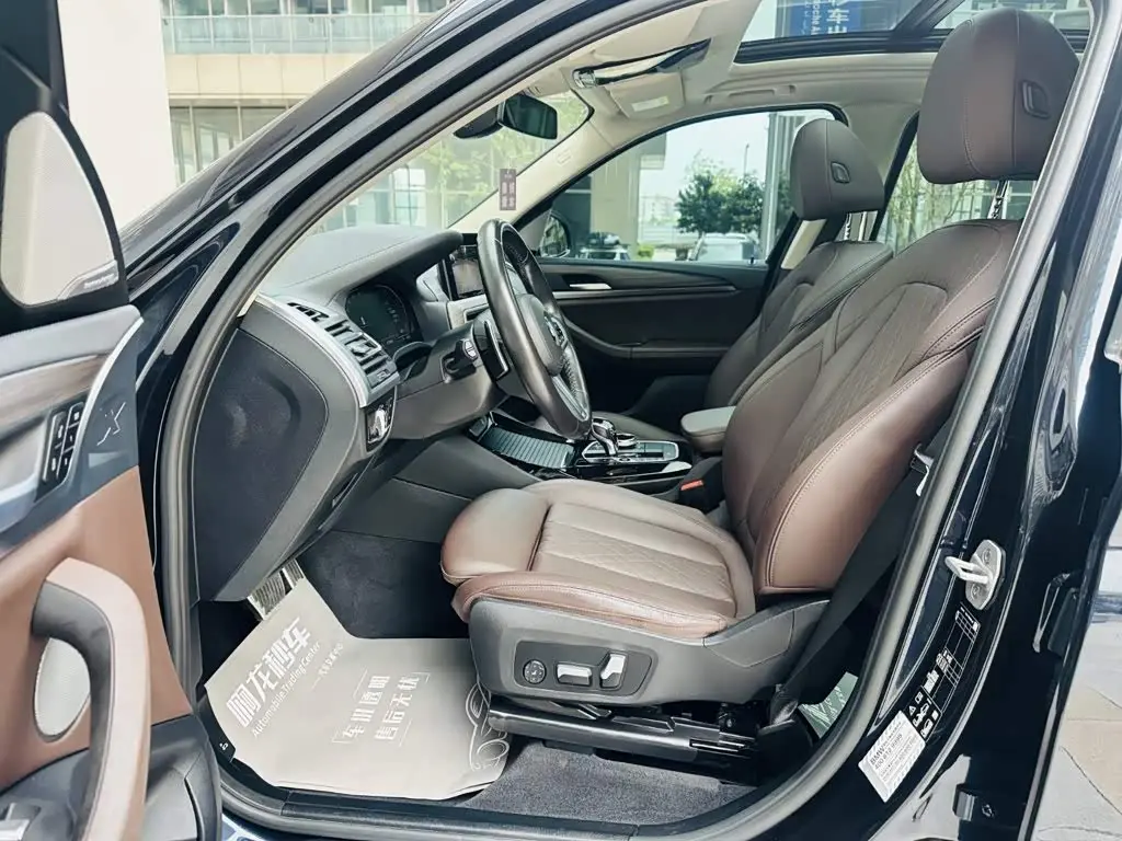 BMW X3 2022 — Фото 11/20