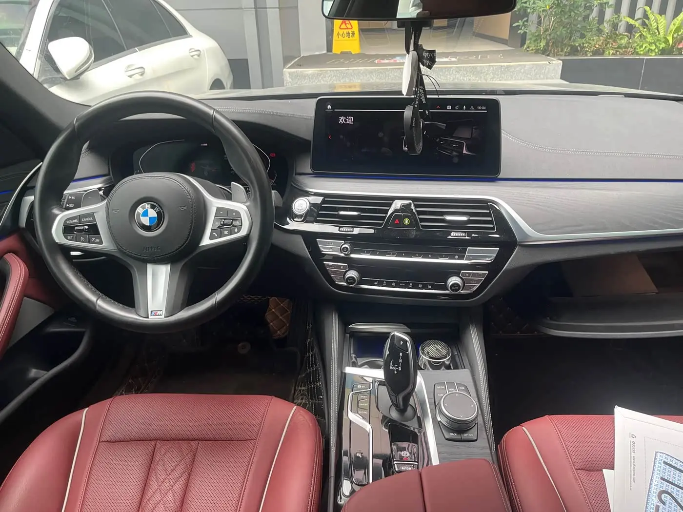 BMW 5 Series 2021 — Photo 6/9