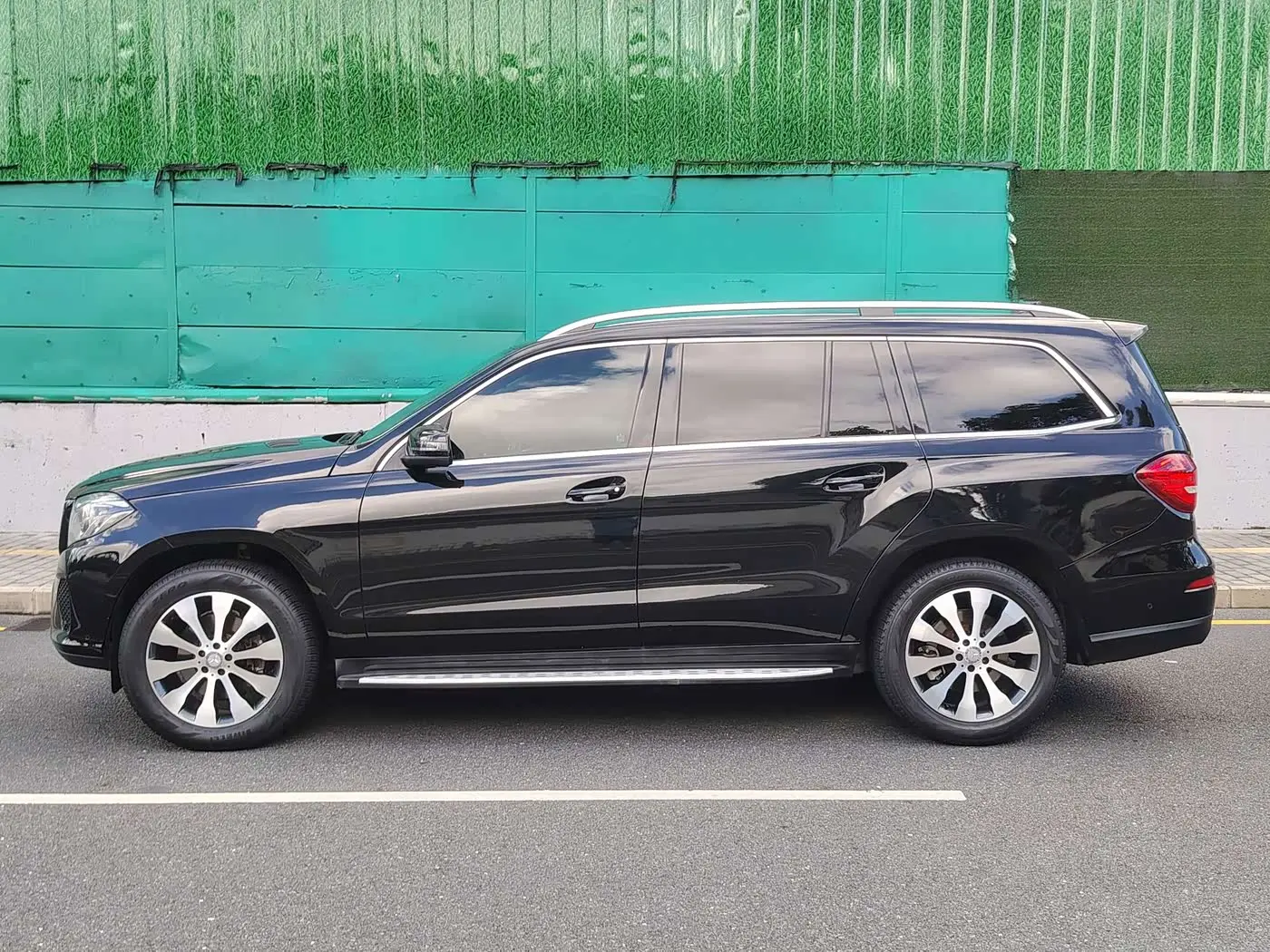 Mercedes-Benz GLS 2016 — Фото 4/20