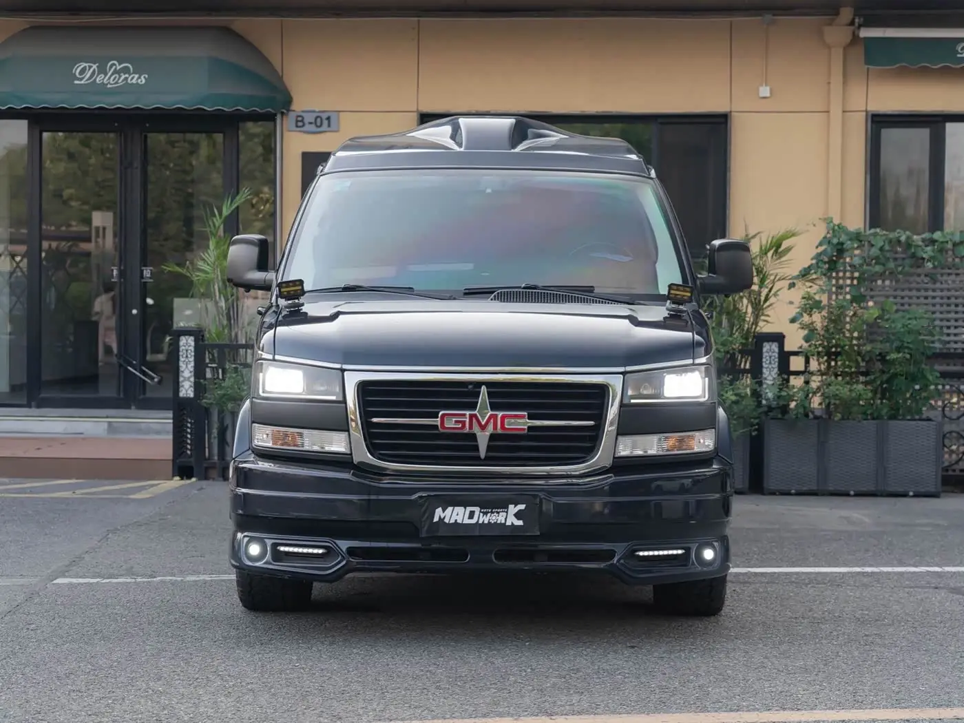 GMC Savana 2015 — Фото 2/20