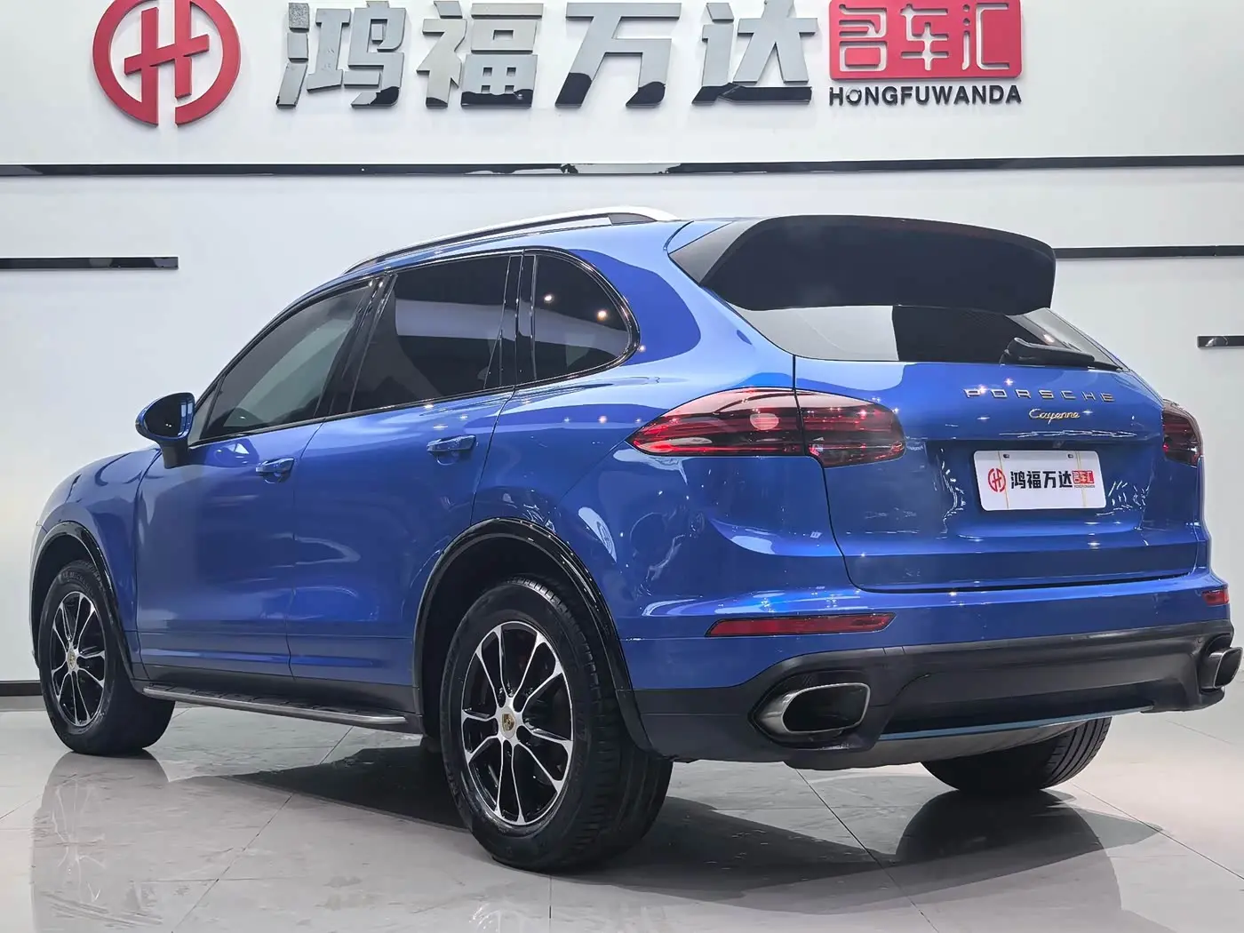 Porsche Cayenne 2017 — Photo 6/20