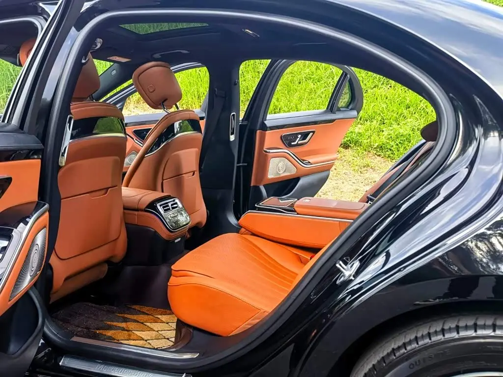 Mercedes-Benz S-Class 2022 — Photo 10/20