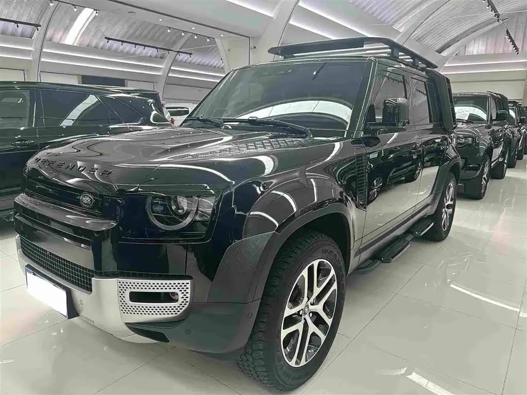 Land Rover Defender, 2026