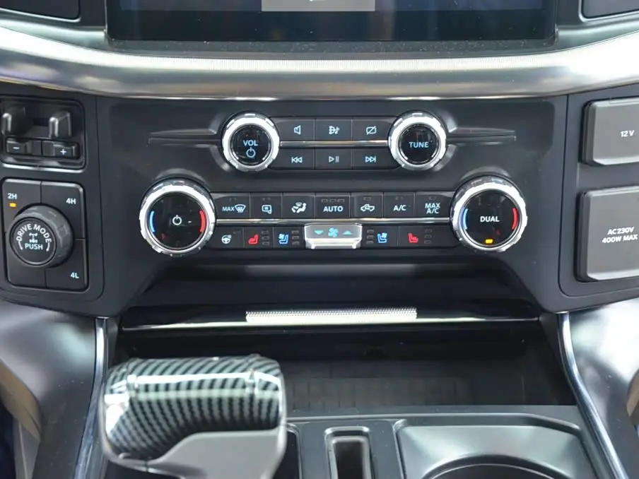 Ford F-150 Raptor 2023 — Photo 8/15