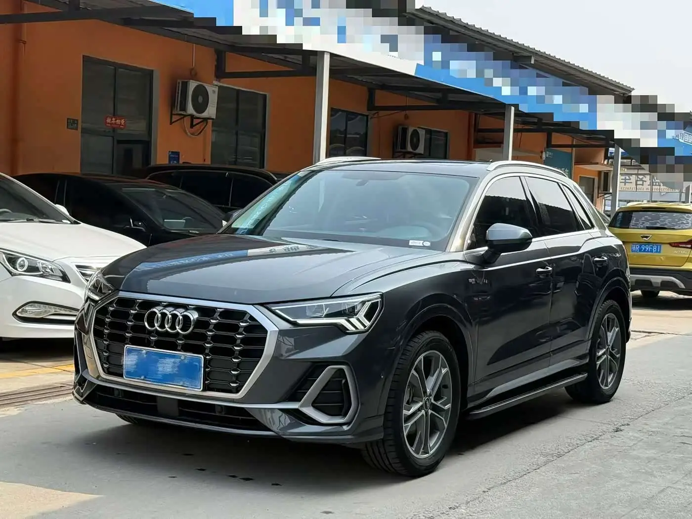 Audi Q3 2023 — Фото 1/9