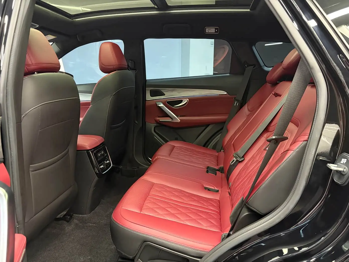 Jetour X70 PLUS 2023 — Photo 15/20