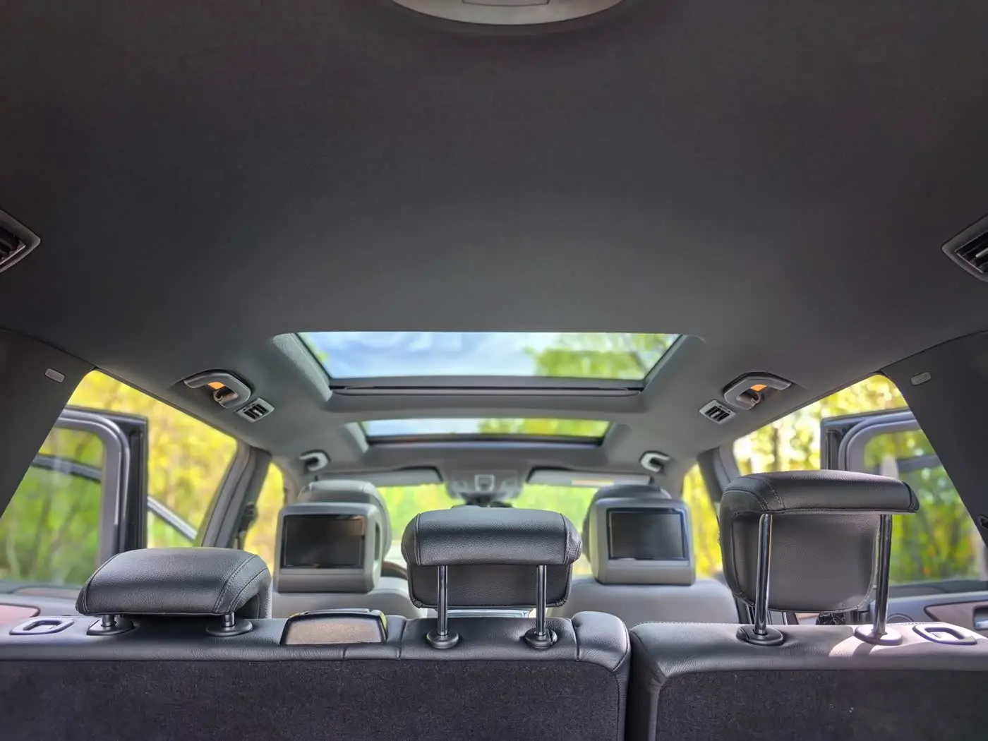 Mercedes-Benz GLS 2018 — Şəkil 19/20