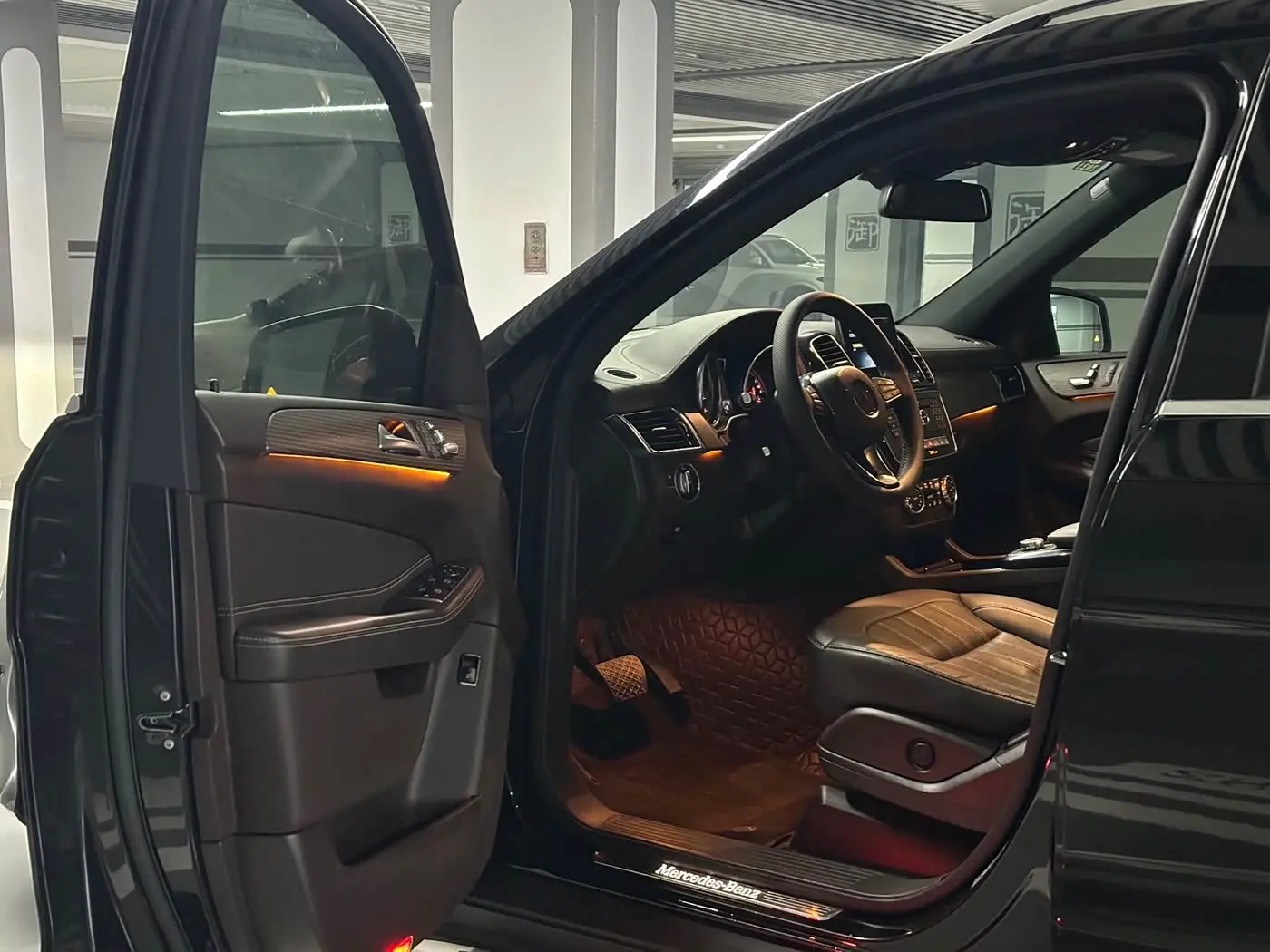 Mercedes-Benz GLE 2019 — Фото 8/20