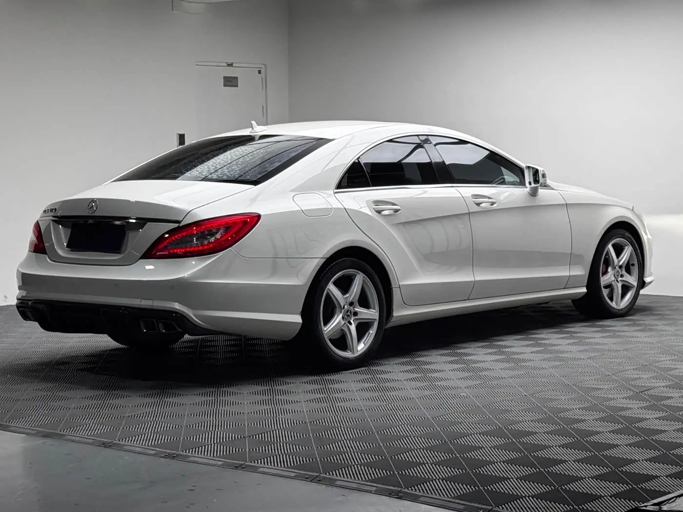Mercedes-Benz CLS 2014 — ფოტო 5/19