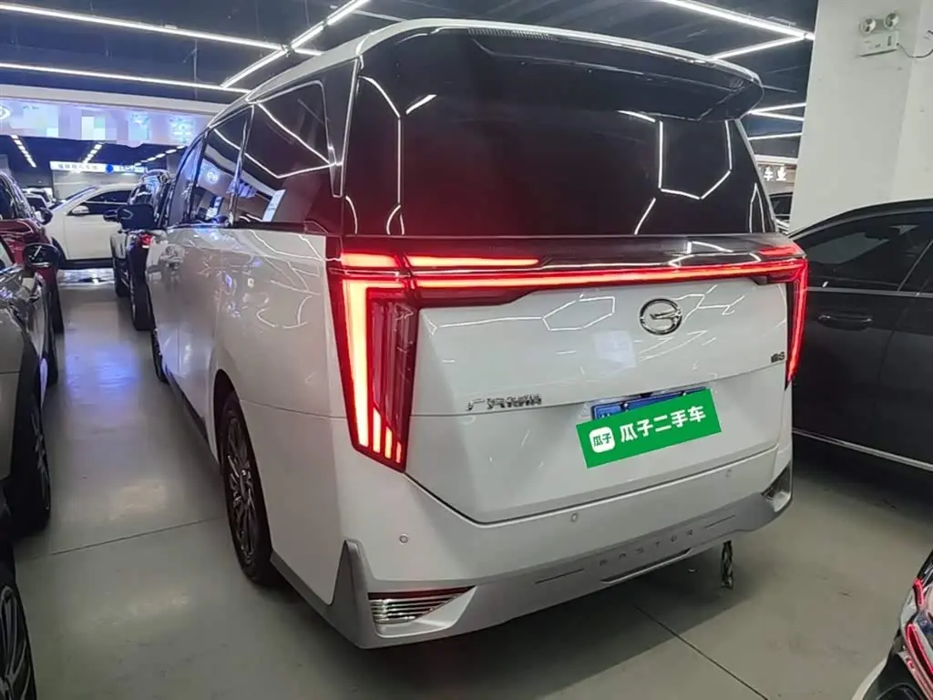 GAC Trumpchi Trumpchi M8 2023 — Photo 5/20