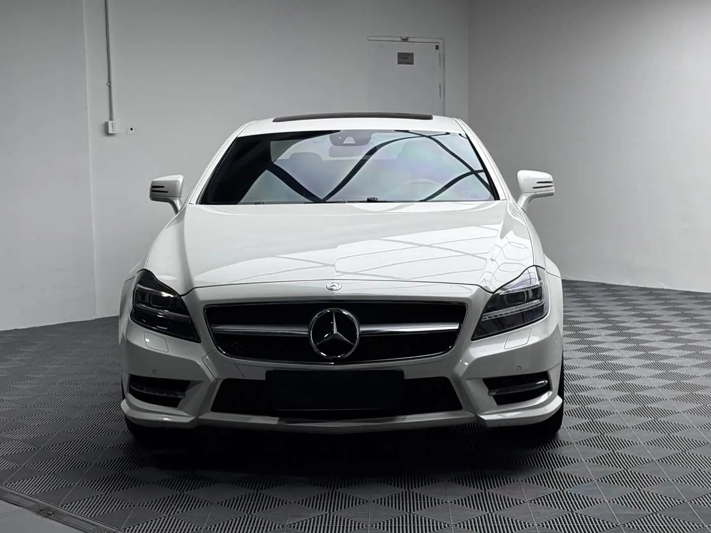 Mercedes-Benz CLS 2014 — ფოტო 2/19