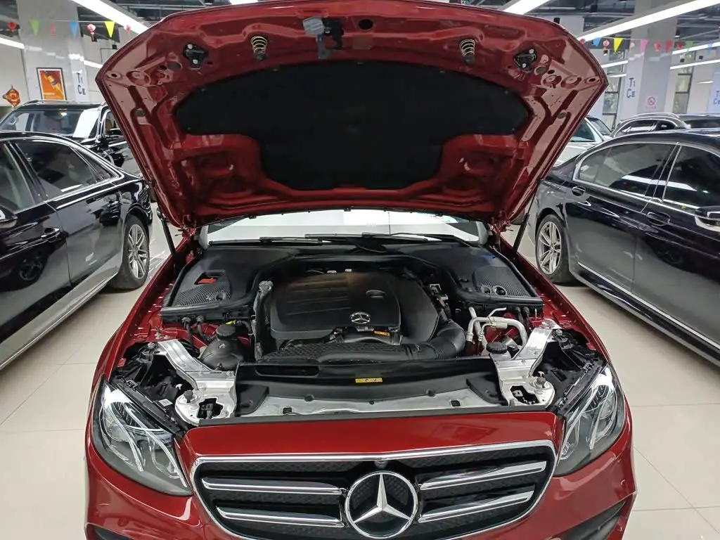 Mercedes-Benz E-Class 2019 — Фото 16/20