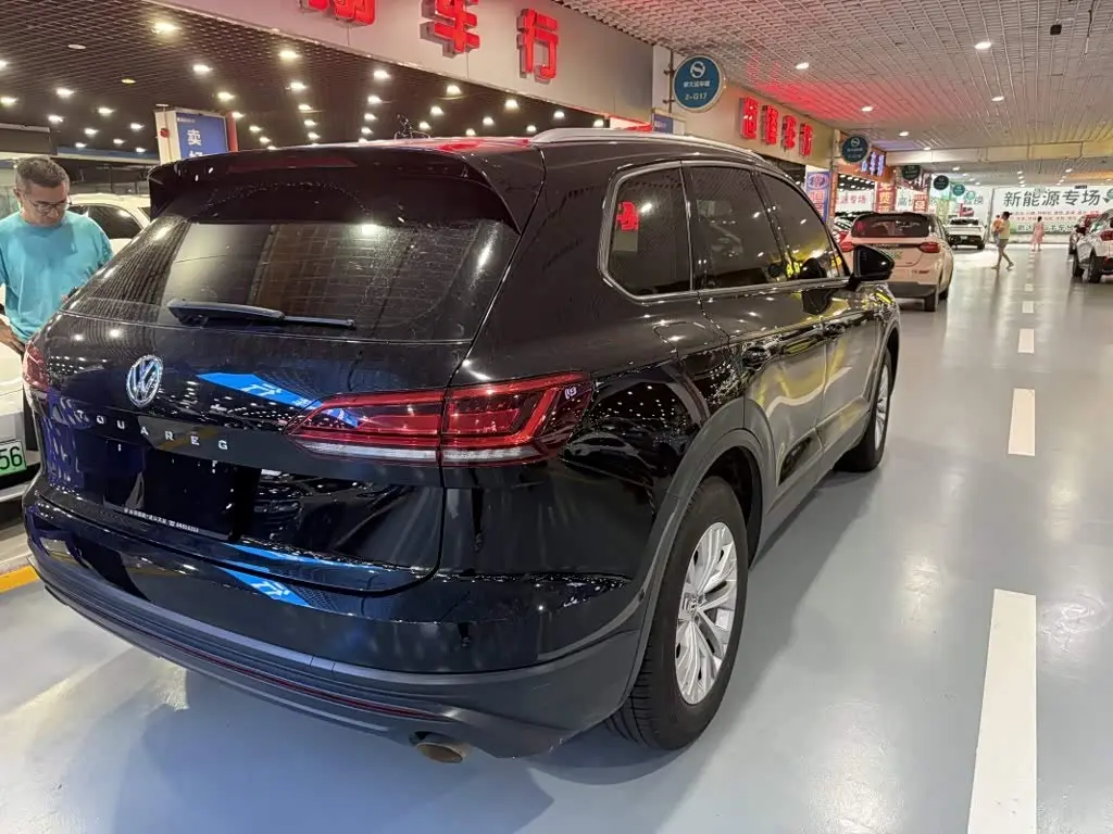 Volkswagen Touareg 2020 — Photo 5/14