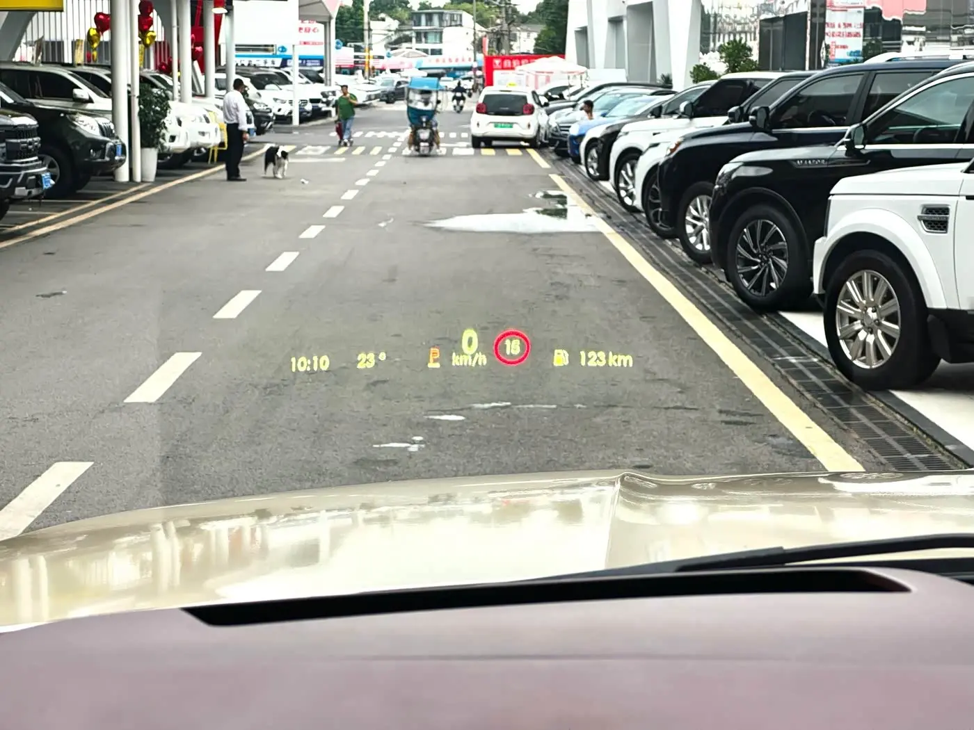 Lincoln Navigator 2021 — ფოტო 15/18