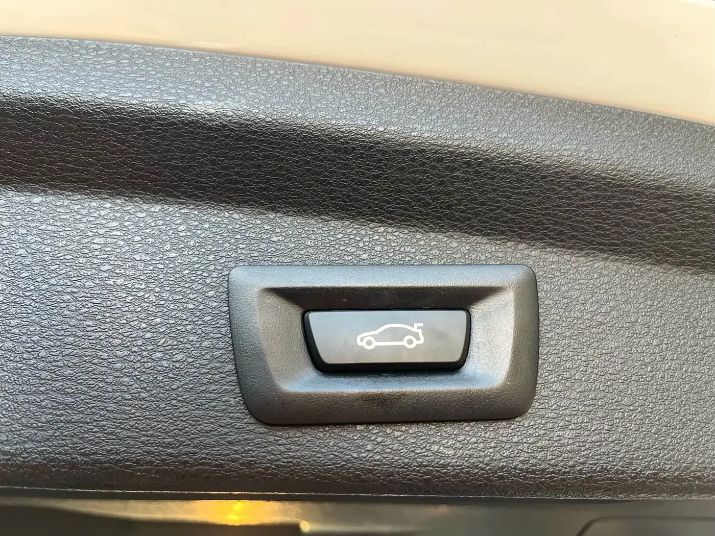 BMW X2 2020 — Фото 20/20