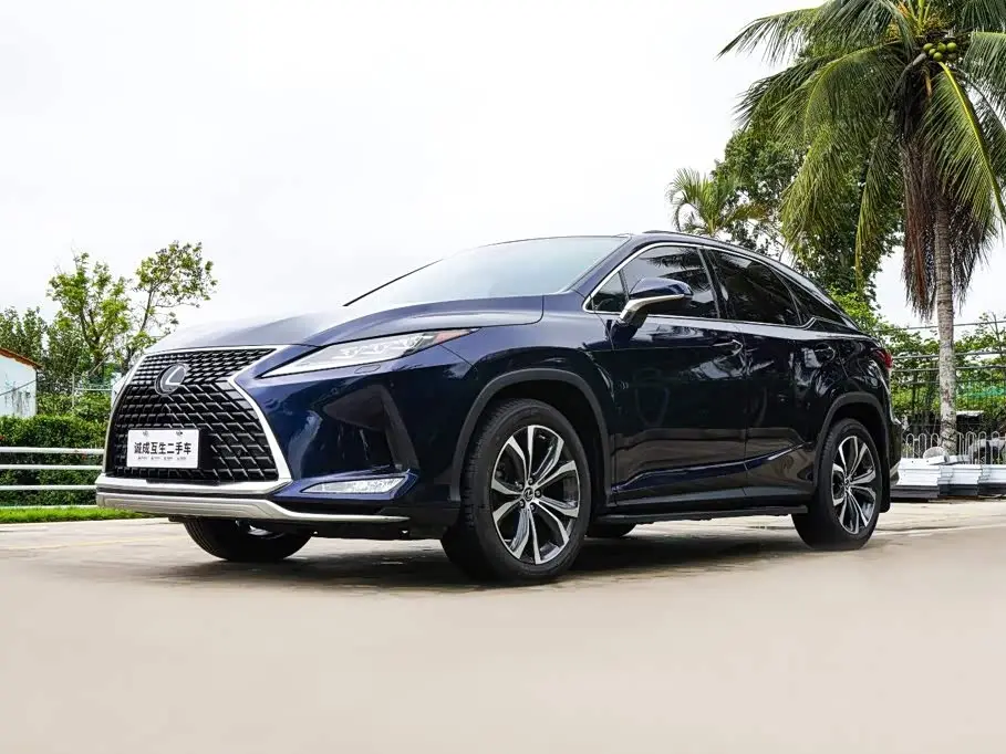 Lexus RX 2022 — Photo 1/20