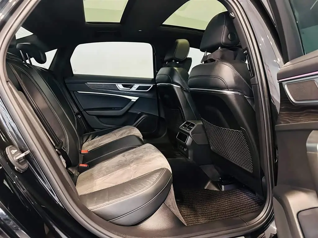 Audi A6L 2024 — Photo 11/15