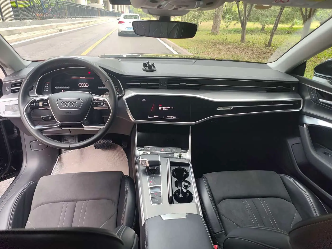Audi A7L 2024 — Şəkil 9/15