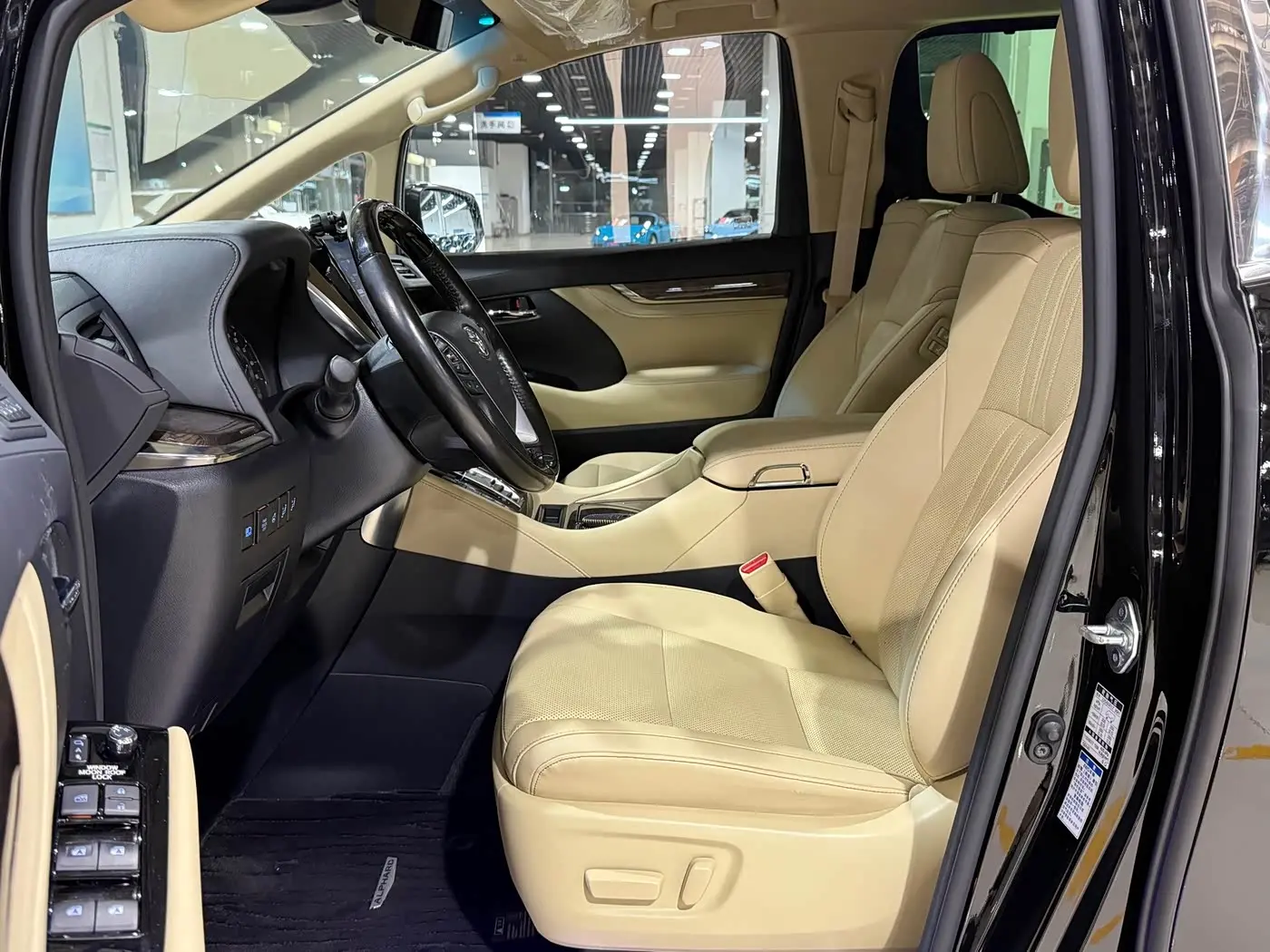 Toyota Alphard 2020 — Photo 4/20