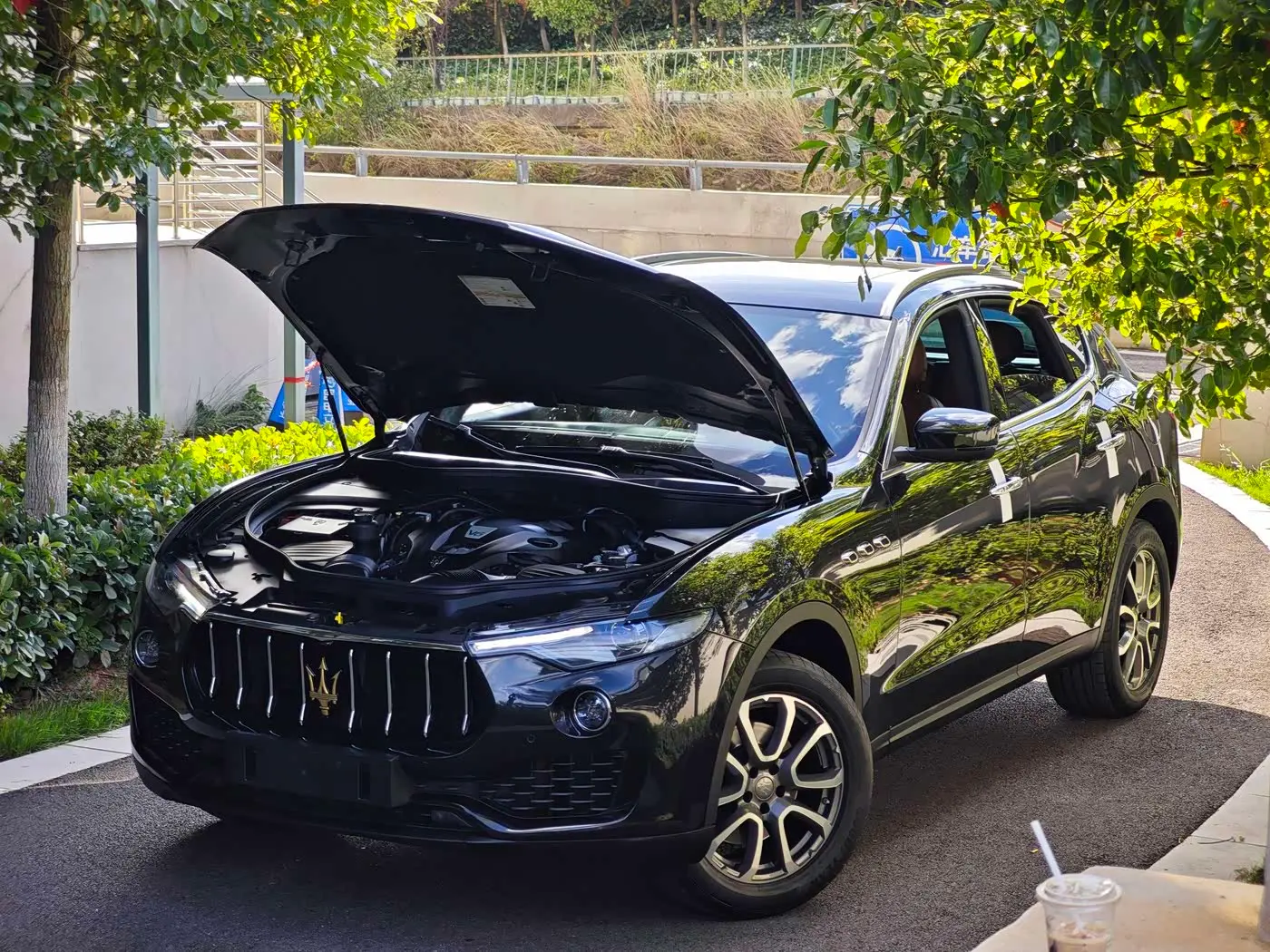 Maserati Levante 2017 — ფოტო 10/20