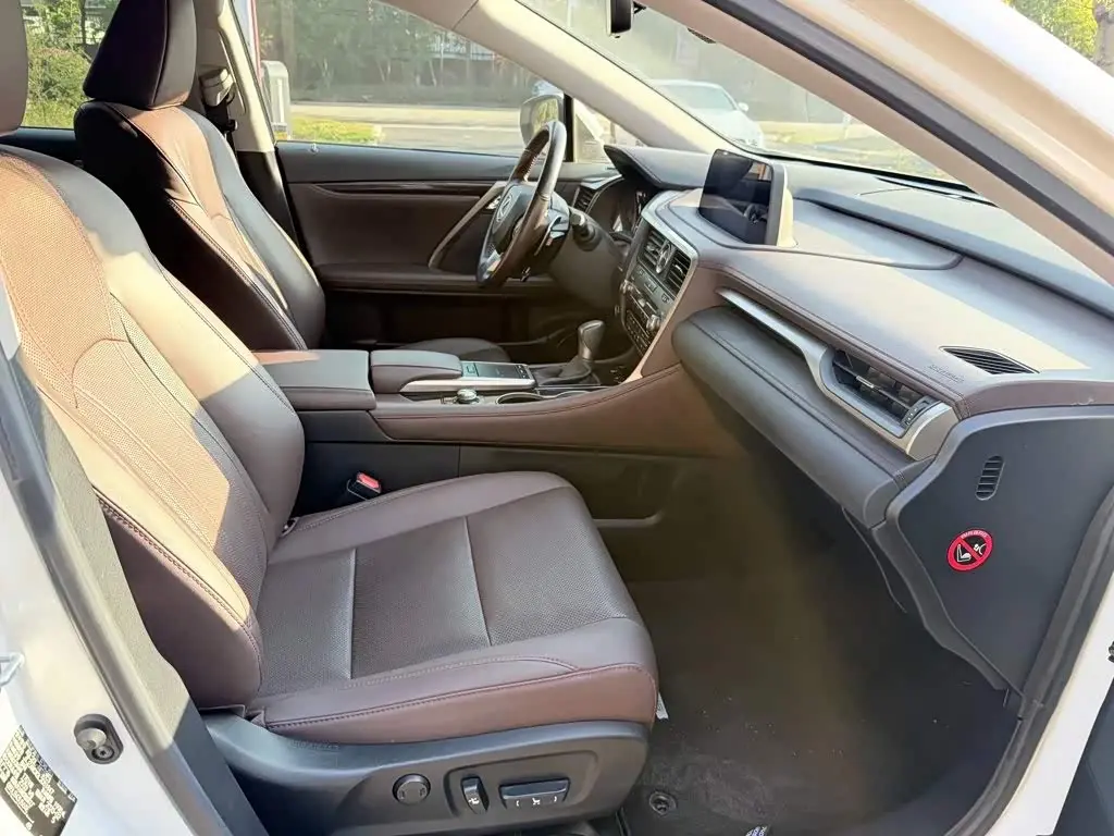 Lexus RX 2020 — Şəkil 4/6