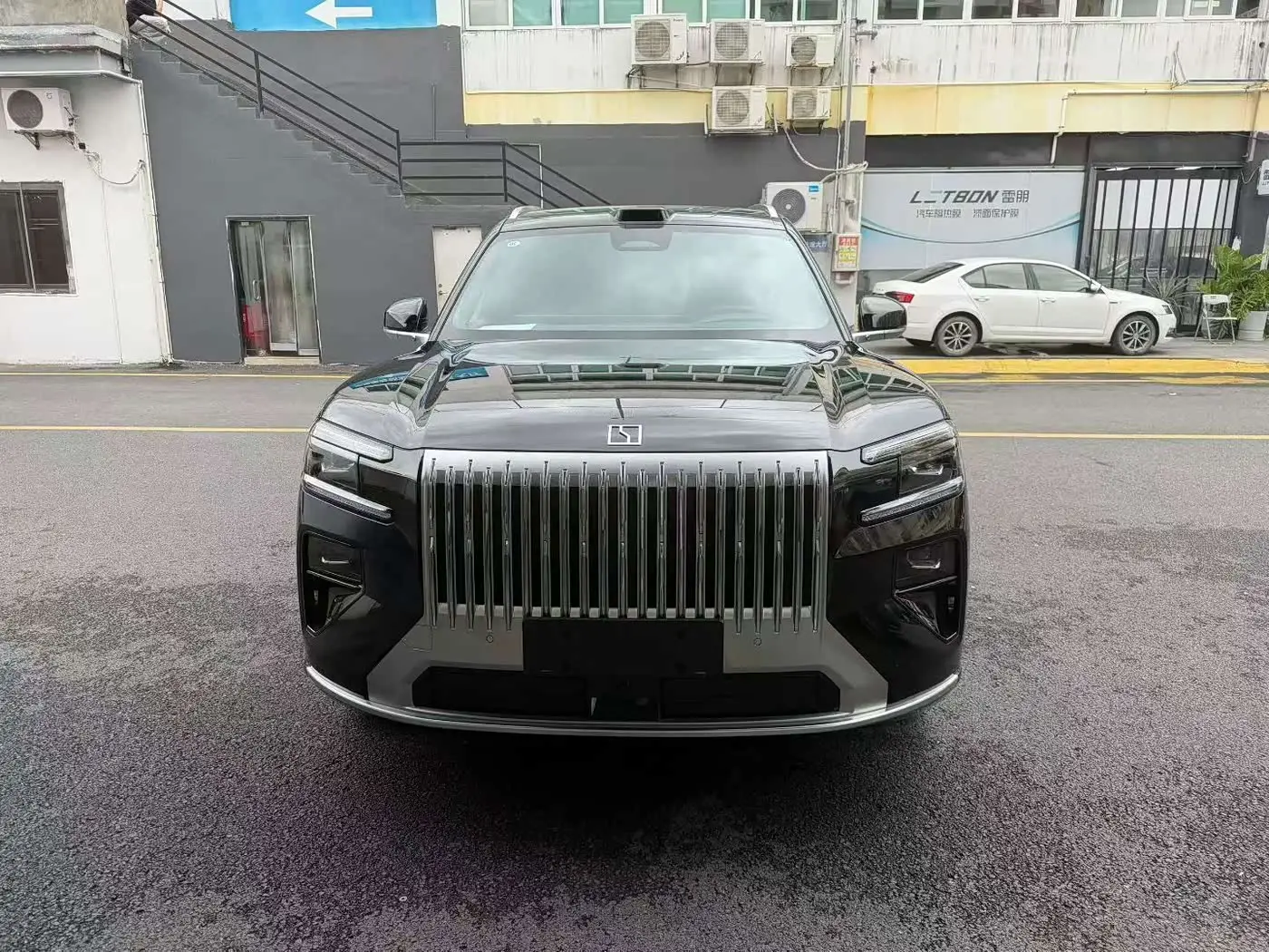 ZEEKR 8X, 2026