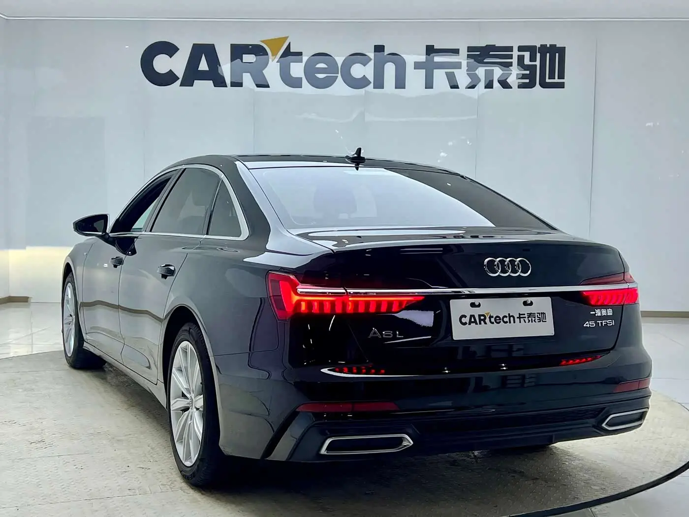 Audi A6L 2021 — Photo 3/20