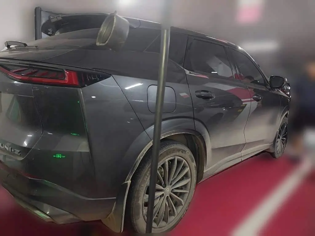 Changan UNI-Z New Energy 2024 — Photo 4/20